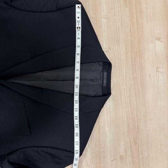 Calvin Klein – Slim Fit Wool Blazer – Men’s 40R – Black – Freshly Dry Cleaned - Picture 7 of 12
